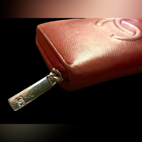 Chanel Wallet Timeless CC Logo Zip Around Zippy Wallet Red Caviar Leather - Picture 14 of 15